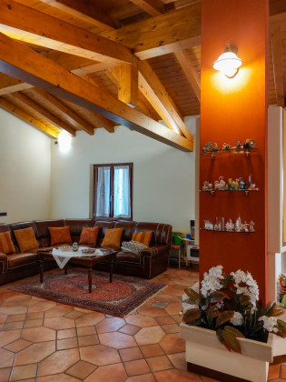 Villa in vendita a Fontanafredda (PN)