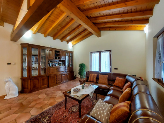 Villa in vendita a Fontanafredda (PN)