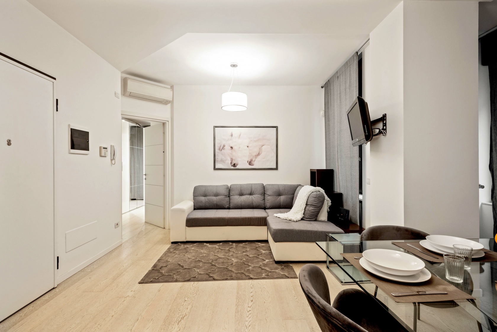 Appartamento MILANO affitto  CENTRO STORICO Via Broletto,39 Renting Services Group SRL